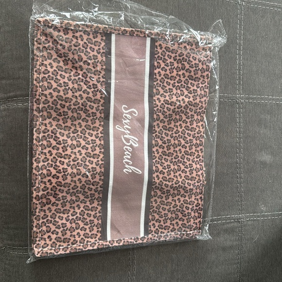 New  Leopard Print Tote Waterproof Canvas beach vacation Travel girls trip  bag - Picture 7 of 12